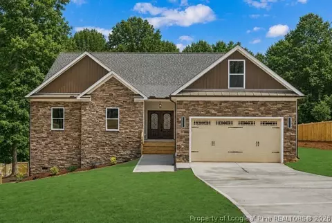62 Ponchartrain St, Fuquay Varina, NC 27526