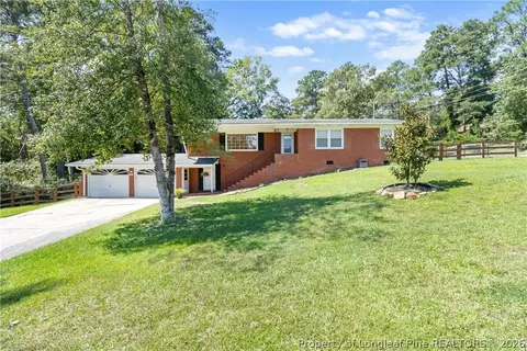 3425 Clearwater Dr, Fayetteville, NC 28311