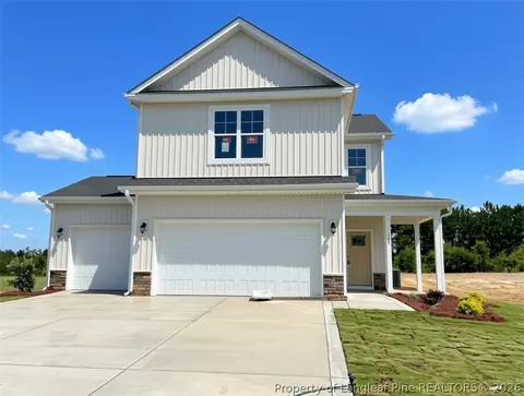 189 Ashley Heights Dr, Aberdeen, NC 28315