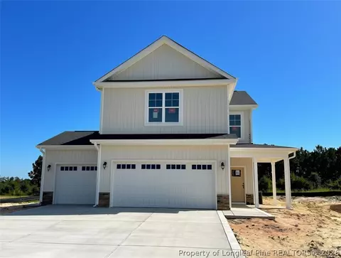 189 Ashley Heights Dr, Aberdeen, NC 28315