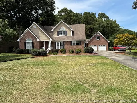 4214 Cricklewood St, Lumberton, NC 28358