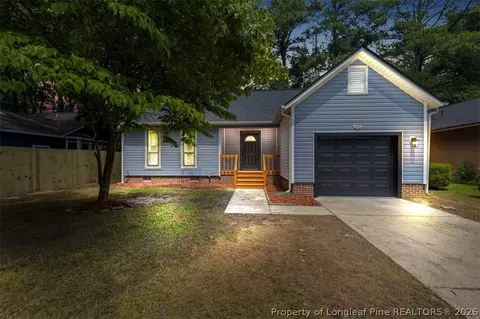 6823 Candlewood Dr, Fayetteville, NC 28314