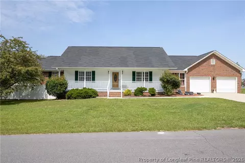 424 Cedar Lake Ln, Clinton, NC 28328
