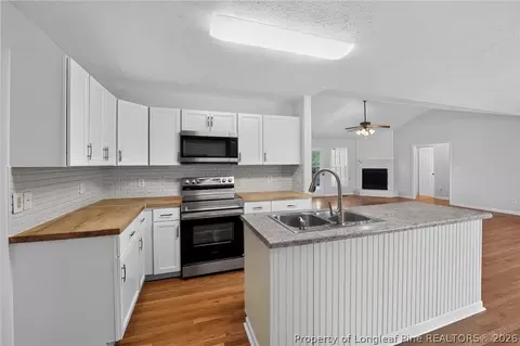 Kitchen - 164 Chesapeake Rd, Cameron, NC 28326 photo 2 of 5