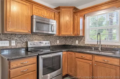 Kitchen - 167 Arlington Dr, Cameron, NC 28326 photo 5 of 6