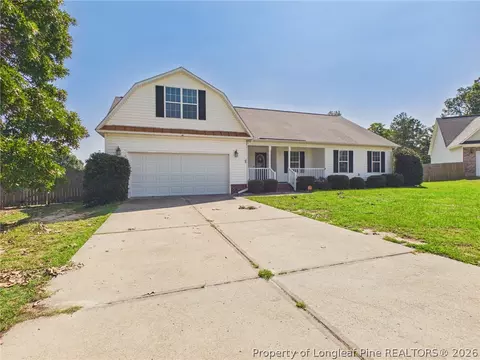 639 Corsegan Rd, Fayetteville, NC 28306