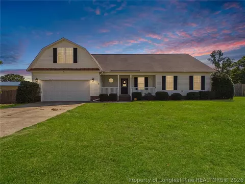639 Corsegan Rd, Fayetteville, NC 28306