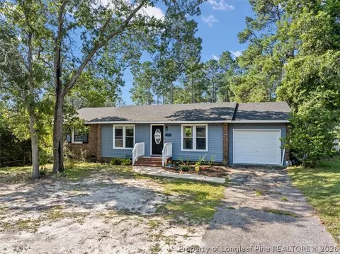 5405 Sandstone Dr, Fayetteville, NC 28311