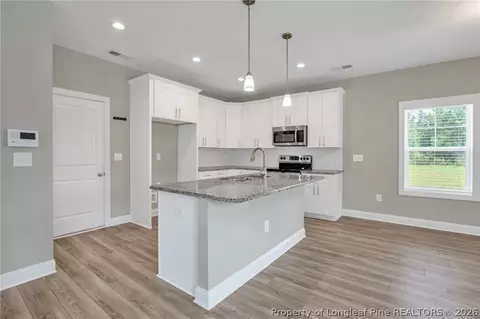 Kitchen - 44 Princelet Pt, Cameron, NC 28326 photo 2 of 4