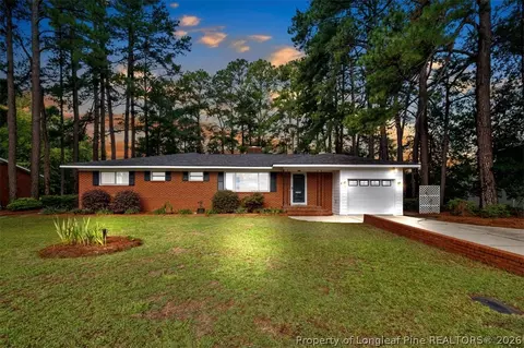 906 Emeline Ave, Fayetteville, NC 28303