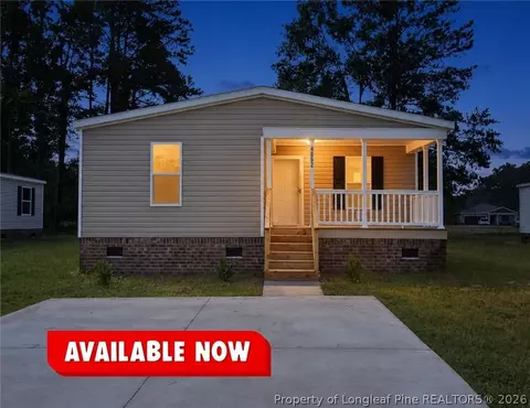 4052 Lodge Dr, Wade, NC 28395