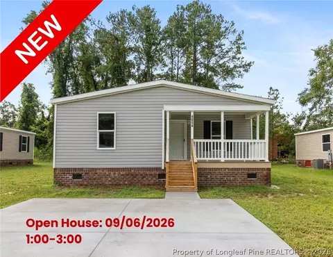 4054 Lodge Dr, Wade, NC 28395