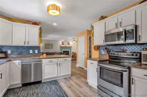 Kitchen - 10 Rolling Stone Ct, Sanford, NC 27332 photo 2 of 2