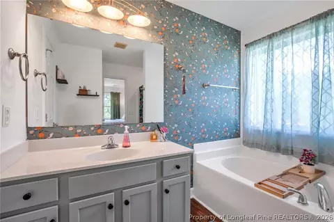 Bath - 10 Rolling Stone Ct, Sanford, NC 27332 photo 2 of 4