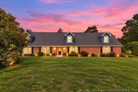 5181 Fame Ln, Fayetteville, NC 28306