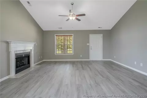 Living - 112 Nesting Ln, Raeford, NC 28376 photo 4 of 9