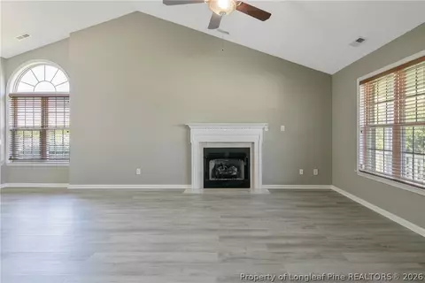 Living - 112 Nesting Ln, Raeford, NC 28376 photo 2 of 9