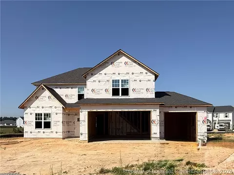359 Sacksonia St, Raeford, NC 28376