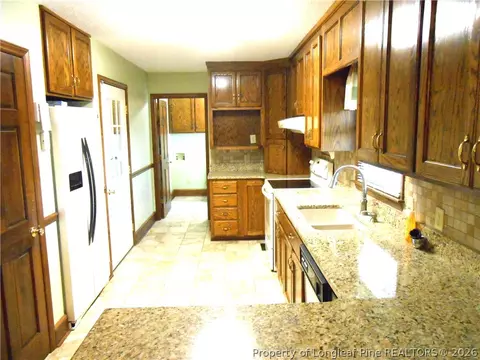 Kitchen - 644 Lamb Rd, Lumberton, NC 28358 photo 2 of 4