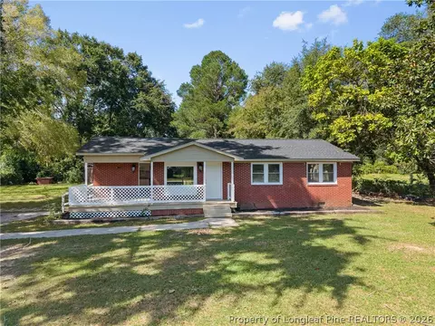 4574 Cameron Rd, Hope Mills, NC 28348