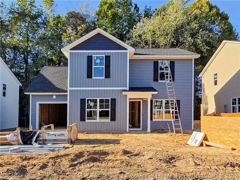2632 Cameron Woods Ln, Fayetteville, NC 28306
