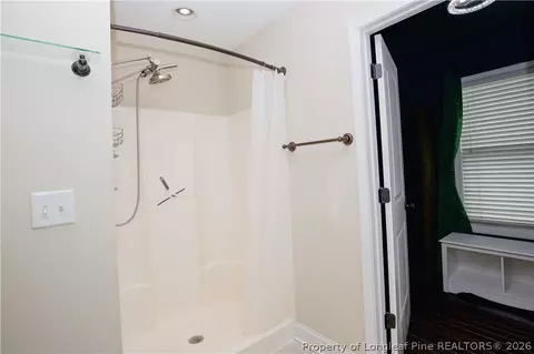 Bath - 74 Jaylin Oaks Dr, Spring Lake, NC 28390 photo 2 of 5