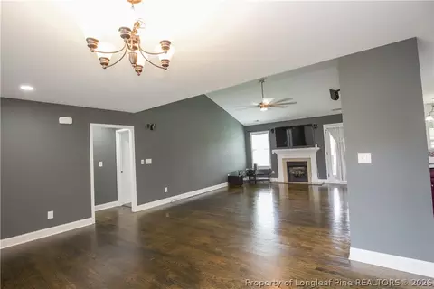 Living - 74 Jaylin Oaks Dr, Spring Lake, NC 28390 photo 2 of 5