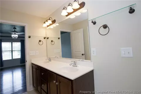 Bath - 74 Jaylin Oaks Dr, Spring Lake, NC 28390 photo 4 of 5