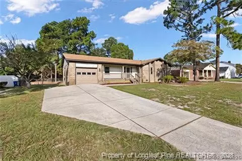 2034 Windlock Dr, Fayetteville, NC 28304