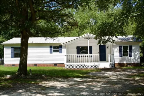 212 Grummen Rd, Hope Mills, NC 28348