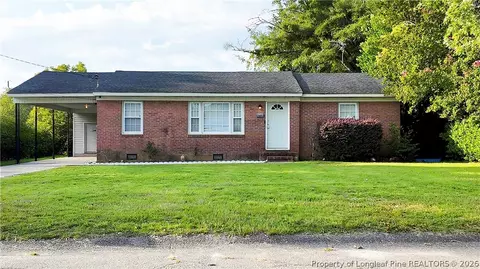 4901 Cottonwood Dr, Fayetteville, NC 28304