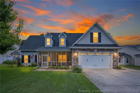 522 Hammond Farm Rd, Hope Mills, NC 28348