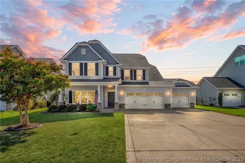1612 Man O War Dr, Hope Mills, NC 28348