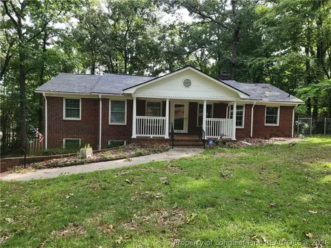 412 Sherman Dr, Fayetteville, NC 28301