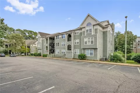 946 Stewarts Creek Dr #8, Fayetteville, NC 28314