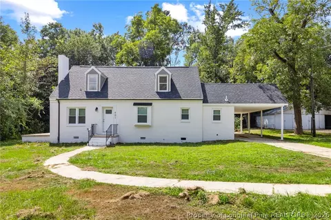 901 Iona St, Fairmont, NC 28340