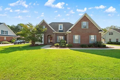 4923 Bramble St, Hope Mills, NC 28348