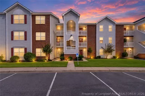283 Waterdown Dr #6, Fayetteville, NC 28314