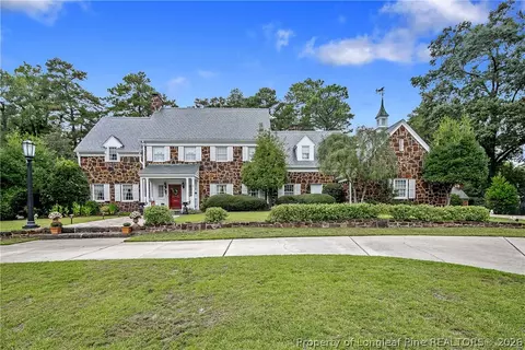 405 Southampton Ct, Fayetteville, NC 28305