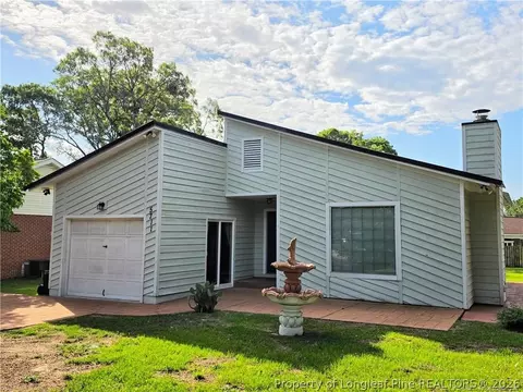 5711 Sagamore Rd, Hope Mills, NC 28348