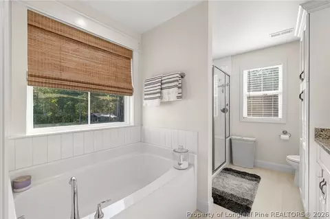 Bath - 82 Falls River Ct, Broadway, NC 27505 photo 2 of 5