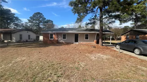 6544 Amanda Cir, Fayetteville, NC 28304