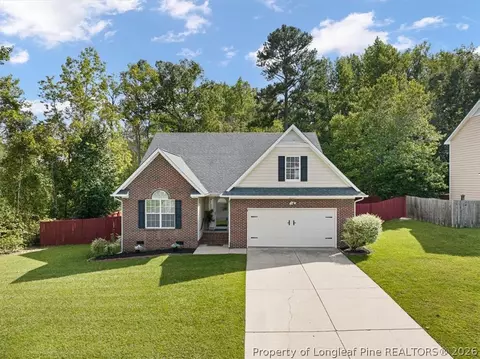 8701 Grouse Run Ln, Fayetteville, NC 28314