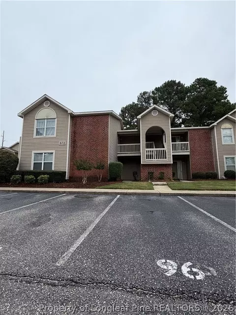 672 Bartons Landing Pl #1, Fayetteville, NC 28314