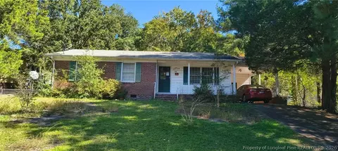 848 Durwood Dr, Fayetteville, NC 28311