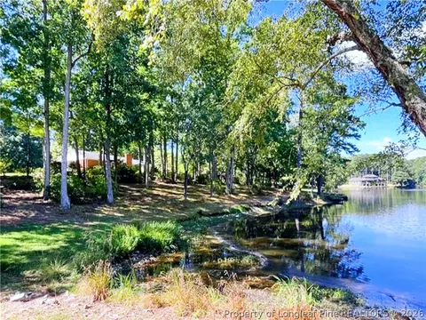1904 Lord Ashley Dr, Sanford, NC 27330