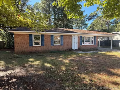 6221 Bretton Woods Dr, Hope Mills, NC 28348