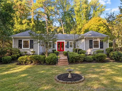 300 Pinecrest Dr, Fayetteville, NC 28305