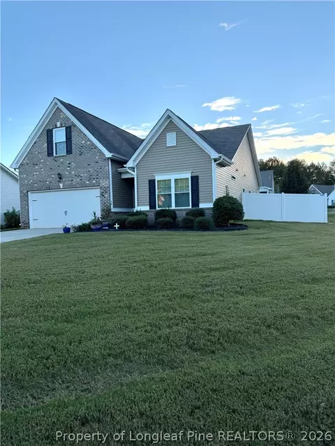 1433 Abercorn Ln, Sanford, NC 27330