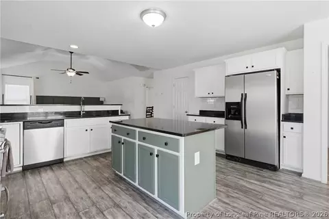 Kitchen - 427 Basket Oak Dr, Bunnlevel, NC 28323 photo 6 of 6